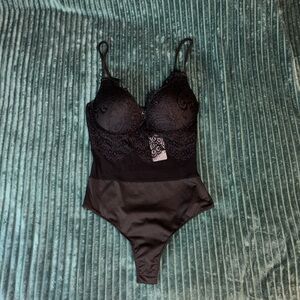 NWT🌴 Women’s Windsor Lace Mesh Bodysuit